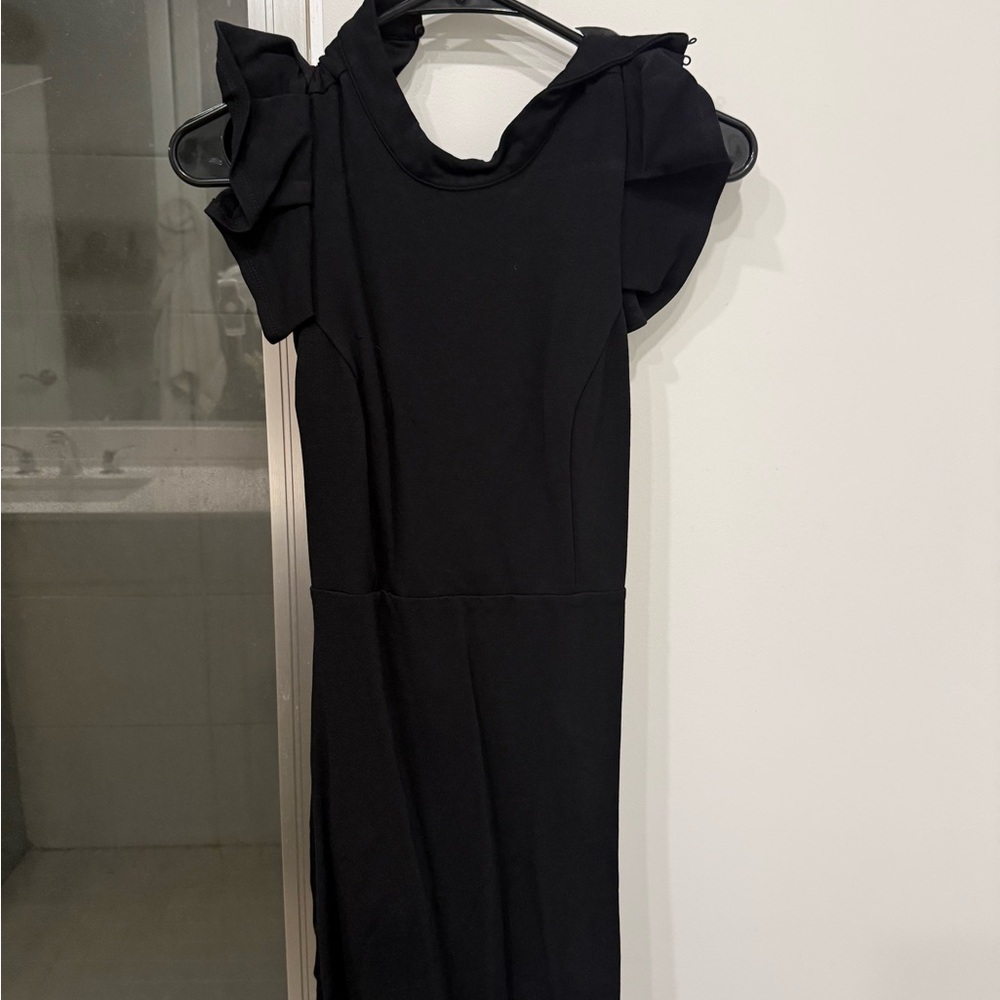Lulu's Chic Black midi Dress